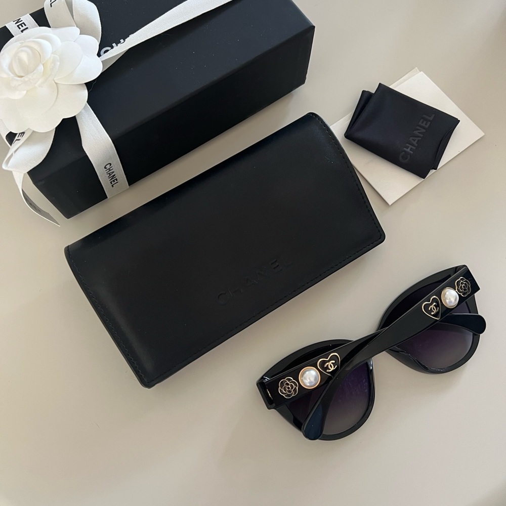 Chanel Heart Resin, Pearl, Camellia Round Cat Eye Frame Sunglasses